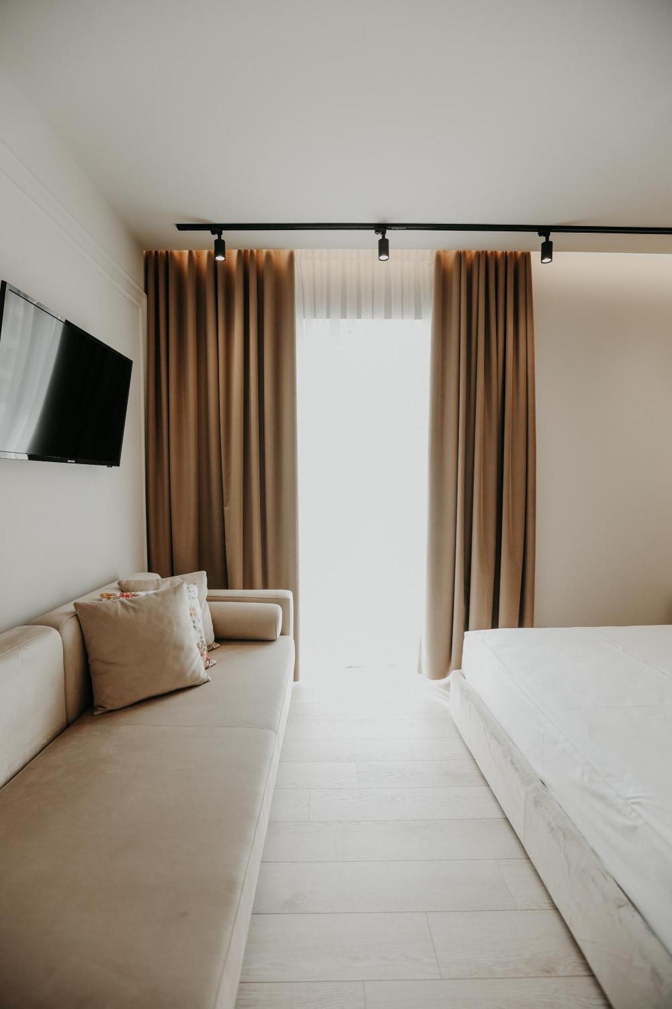 Seaside Hotel فلورا المظهر الخارجي الصورة