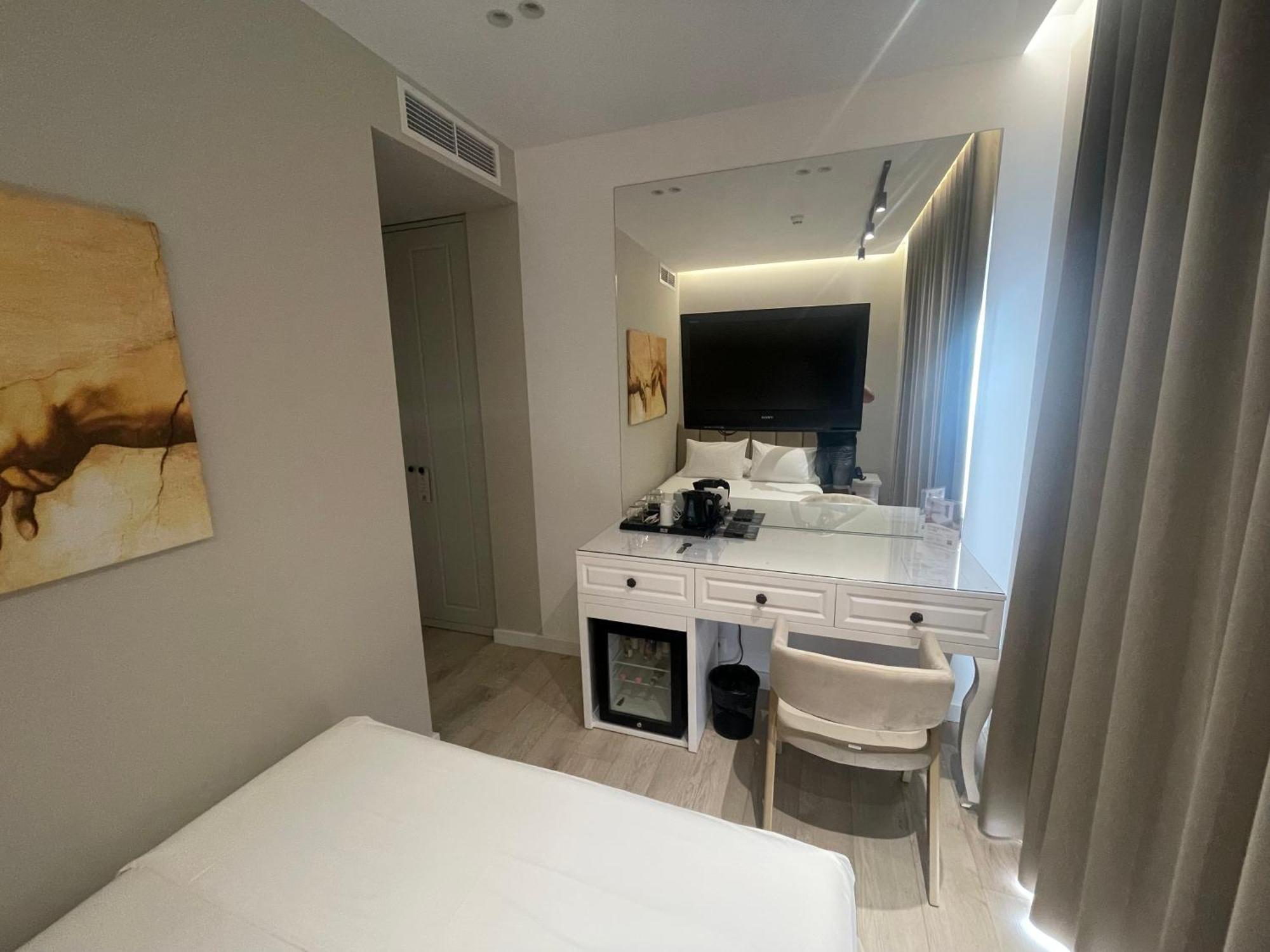 Seaside Hotel فلورا المظهر الخارجي الصورة